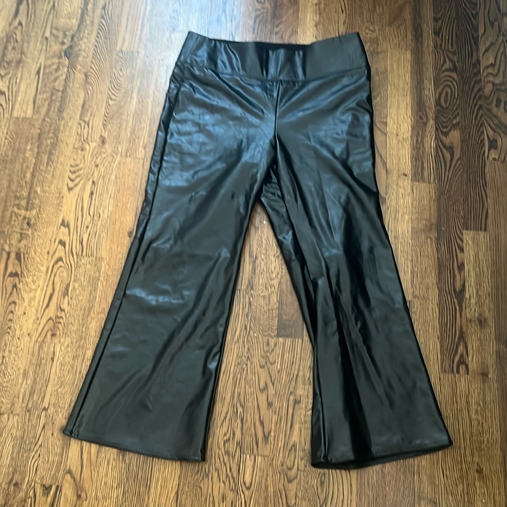 Vince Camuto leather pull on pants - XL